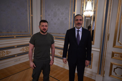 Bakan Fidan Zelenskiy'i ziyaret etti