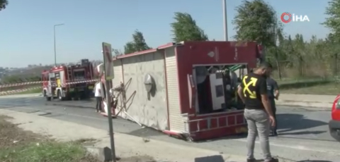 Yangına giderken kaza yaptılar!