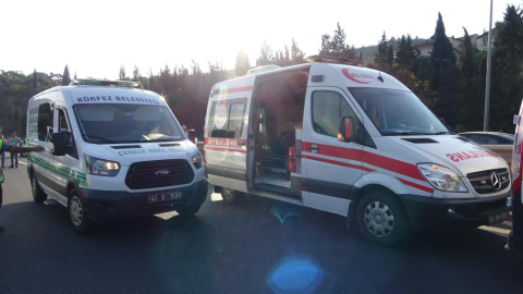 Ambulanstan atlayan kız hayatını kaybetti