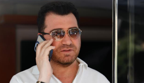 Vefatının 20’nci yılında annesinin şarkısını söyledi