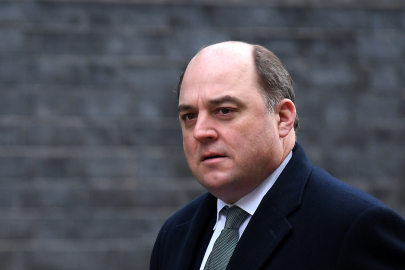 İngiltere Savunma Bakanı istifa etti