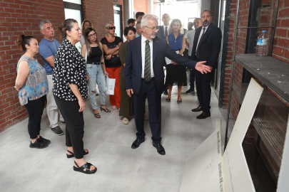 Yeni kütüphane 'Koza'sından çıkıyor