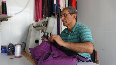 Depremzede ustalar vazgeçmiyor