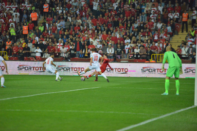 Türkiye ve Ermenistan, maçı berabere bitirdi