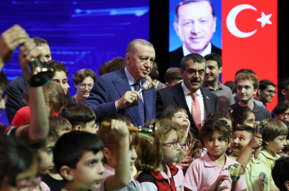 Cumhurbaşkanı Erdoğan'dan ücretli öğretmenlere müjde!