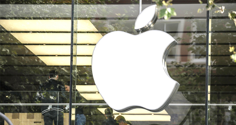 Apple'ın mağazası yağmalandı