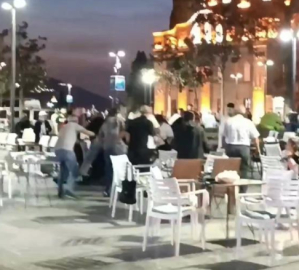 Kılıçla saldırdı!