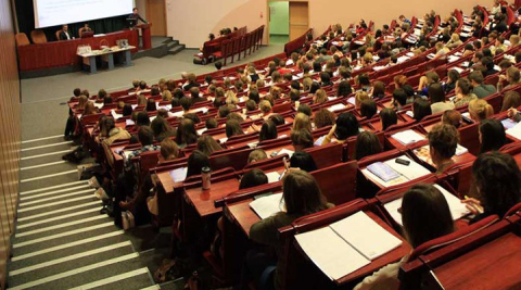 Kadın üniversiteli sayısı artıyor mu?