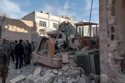 Suriye Harp Okulu'na saldırı: 60 ölü