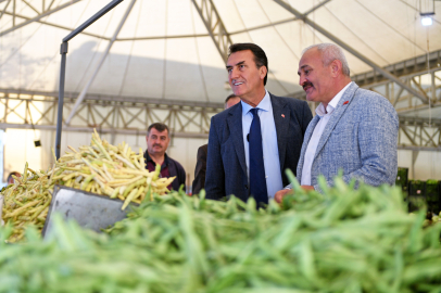 Başkan Dündar esnafla bir arada