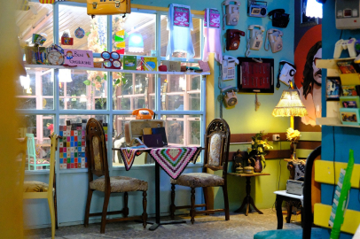 Bu kafe 90'lara götürüyor