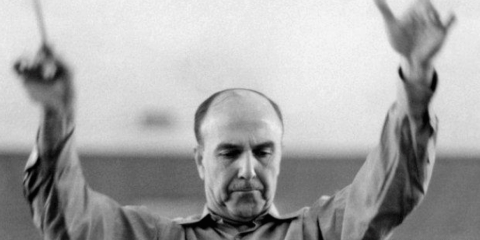 'On'un marşı: Cemal Reşit Rey