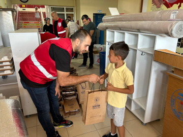 Kızılay Osmangazi yürekleri ısıttı