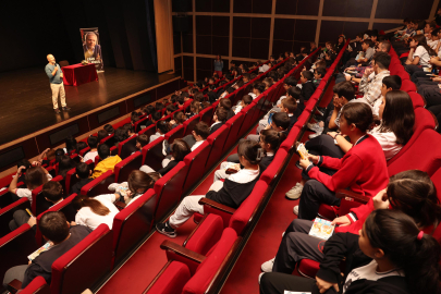 Çocuklar okudukları kitabın yazarıyla buluştu