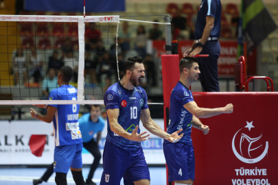 Büyükşehir Belediyespor İzmir'de mücadeleye başlıyor