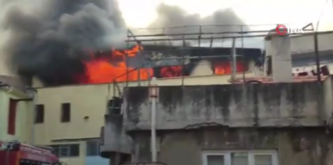 Osmangazi'de mobilya fabrikası yandı
