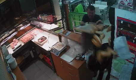 Kasaya dalan hırsız başına tepsi yedi!