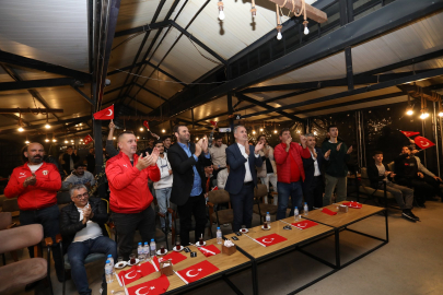 Milli maç coşkusu İnegöl'de yaşandı