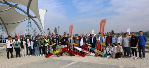 Model uçaklar, Nilüfer'in gökyüzünü süsledi