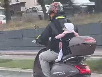 Kilometrelerce yolu bebeğiyle gitti