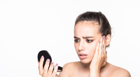 Makyajınızın topaklanmasını böyle önleyin