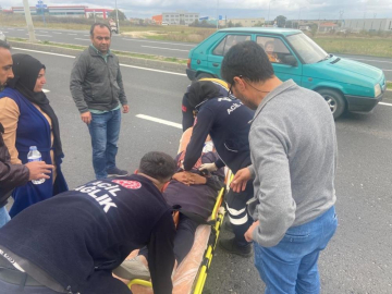 Karşıdan karşıya geçen yayaya çarptı