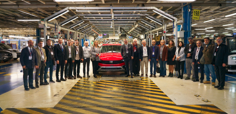 TOFAŞ üretimiyle Bursa’ya katma değer sağlıyor