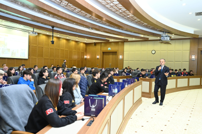 Başkan Aktaş, kurumun stajyerleri ile buluştu