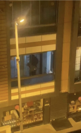 Apartmana ateş ettiler