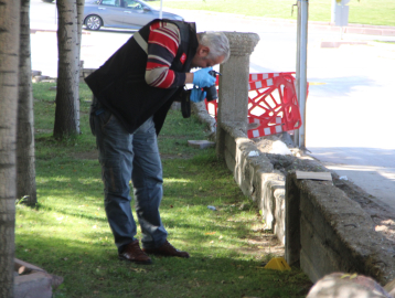 Cami bahçesinde kan aktı