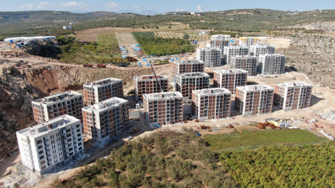 Hatay'da TOKİ'ler yükseliyor