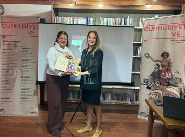 Kütüphane Günleri'nde konuk: Burcu Bahar