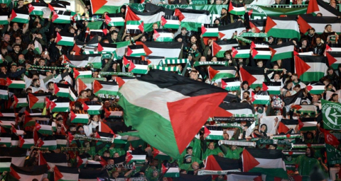 Celtic taraftarları uyarı dinlemedi, Filistin bayrağı açtı