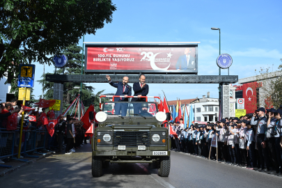 Dev Cumhuriyet'e 'Büyük' kutlama
