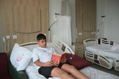 Masallarla iyileşiyorlar