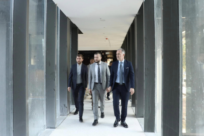 MHP İnegöl'ün yeni meydanını gezdi