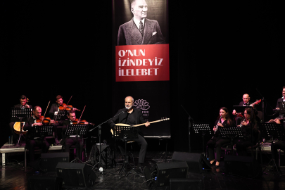 Ulu Önder türkülerle anıldı