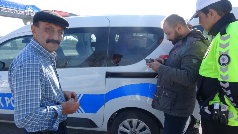 Kırmızı ışıkta geçti lambayı suçladı