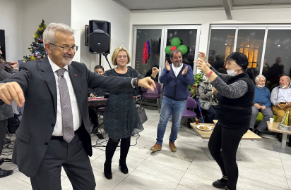 Huzurevinde yeni yıl kutlandı