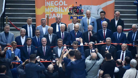 İnegöl’de mobilya şöleni başladı