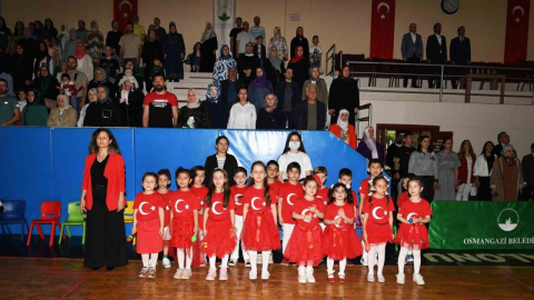 Çocuk şenliği, minik öğrencilerin gösterileriyle son buldu