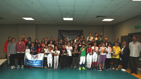 Nilüfer spor şenliklerinde kupa ve madalya heyecanı sürüyor