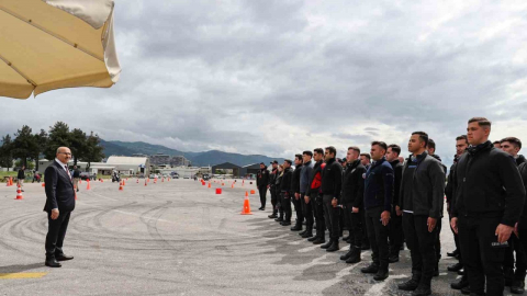 Vali Demirtaş’tan jandarma ve polis kursiyerlere moral ziyareti