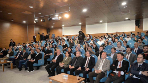 Kütüphane müdavimleri ödüllerine kavuştu