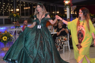 Bursalı kadınların tercihi Seda Deniz Houte Couture