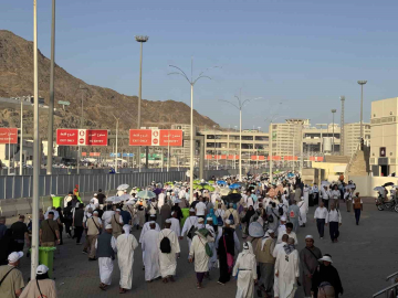 Hacılar şeytan taşlamayı bitirdi, huzurla memleketlerine dönüşler başladı