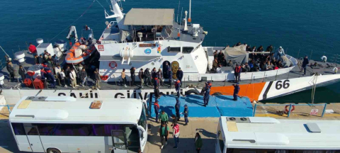 Çanakkale’de göçmen kaçakçılığı operasyonuna 23 tutuklama