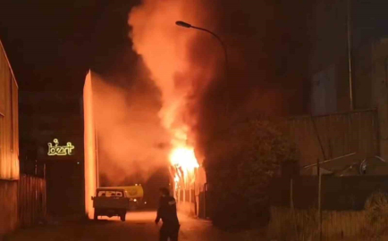 Bursa’da kauçuk fabrikasında korkutan yangın