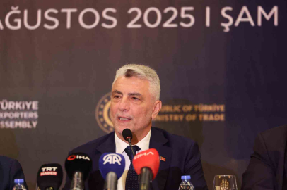 Ticaret Bakanı Bolat: "Cilvegözü ve Öncüpınar Gümrük Kapılarında transit ticarette 24 saat geçiş serbestleşecek"