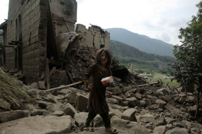 Afganistan’daki depremde can kaybı 2 bini geçti